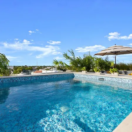 Ocean Boutique Condos